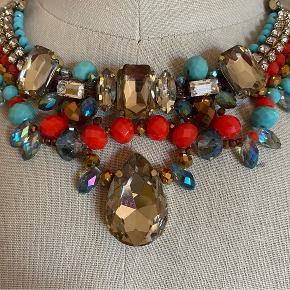 Stunning statement necklace multi coloured - Picture 5 of 5